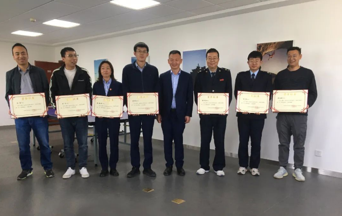乐鱼在线登录入口-乐鱼(中国)
团委举办“庆五一、迎五四”球类联谊比赛(图3)