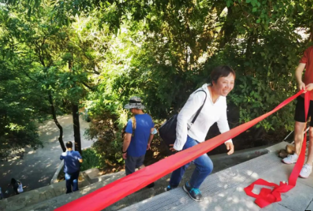 助力文旅市场 展示产投风采——乐鱼在线登录入口-乐鱼(中国)
组织开展员工登山比赛活动(图7)