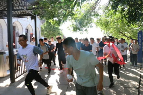 助力文旅市场 展示产投风采——乐鱼在线登录入口-乐鱼(中国)
组织开展员工登山比赛活动(图2)