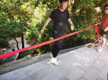 助力文旅市场 展示产投风采——乐鱼在线登录入口-乐鱼(中国)
组织开展员工登山比赛活动(图9)