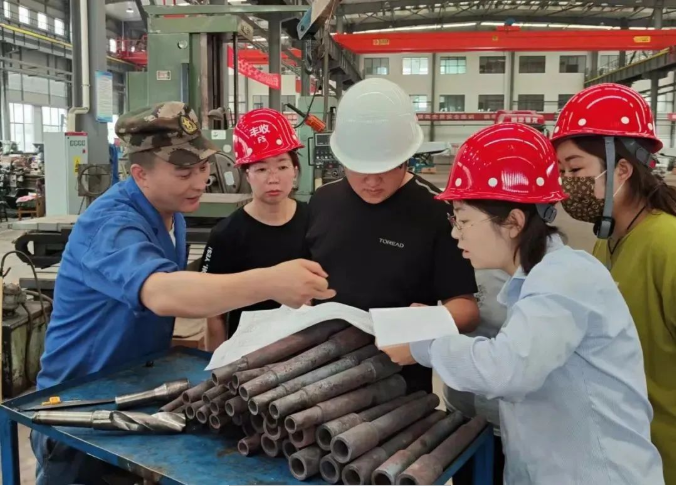 乐鱼在线登录入口-乐鱼(中国)
百名员工下一线真磨砺练本领(图1)